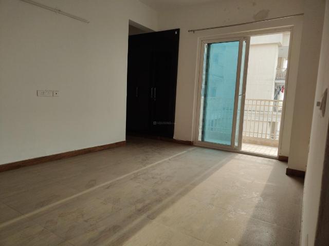 4 BHK Apartment in Noida Extension for rent Greater Noida. The reference number is 20590586