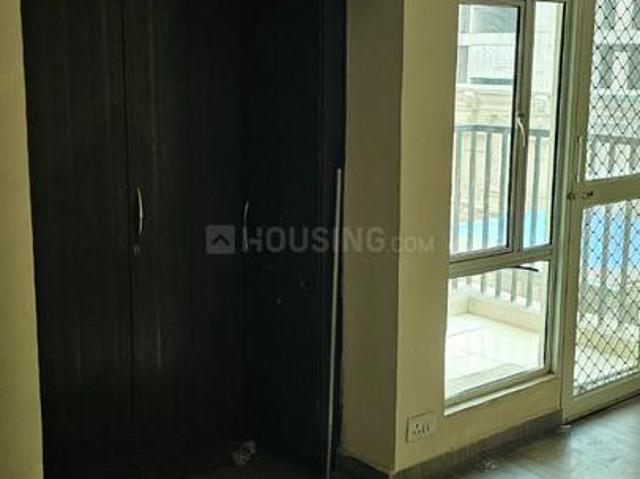 4 BHK Apartment in Noida Extension for rent Greater Noida. The reference number is 20753636