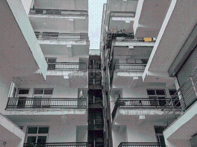 4 BHK Apartment in Noida Extension for rent Greater Noida. The reference number is 20873295