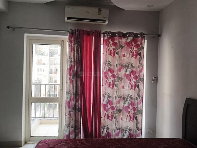 4 BHK Apartment in Noida Extension for rent Greater Noida. The reference number is 20150738