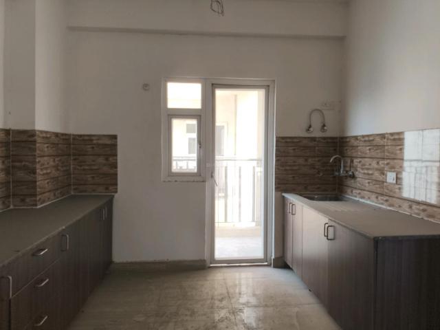 4 BHK Apartment in Noida Extension for resale Greater Noida. The reference number is 19702405