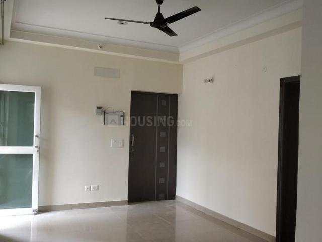 4 BHK Apartment in Noida Extension for resale Greater Noida. The reference number is 20283977
