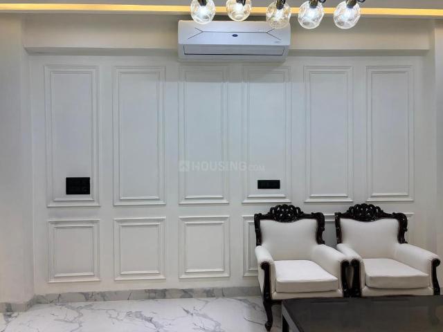 4 BHK Apartment in Noida Extension for resale Greater Noida. The reference number is 20514976