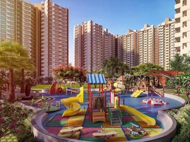 4 BHK Apartment in Noida Extension for resale Greater Noida. The reference number is 20938421