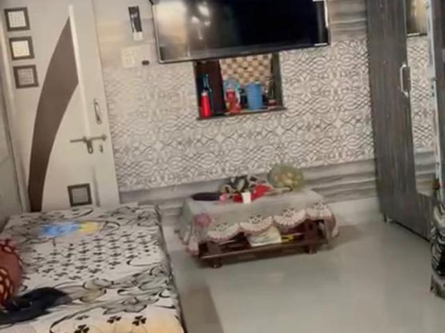 4 BHK Apartment in Nava Vadaj for resale Ahmedabad. The reference number is 9302961