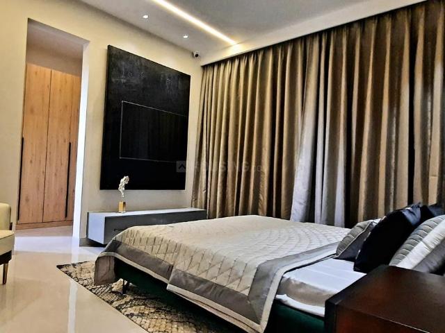 4 BHK Apartment in Nabha for resale Zirakpur. The reference number is 14178708