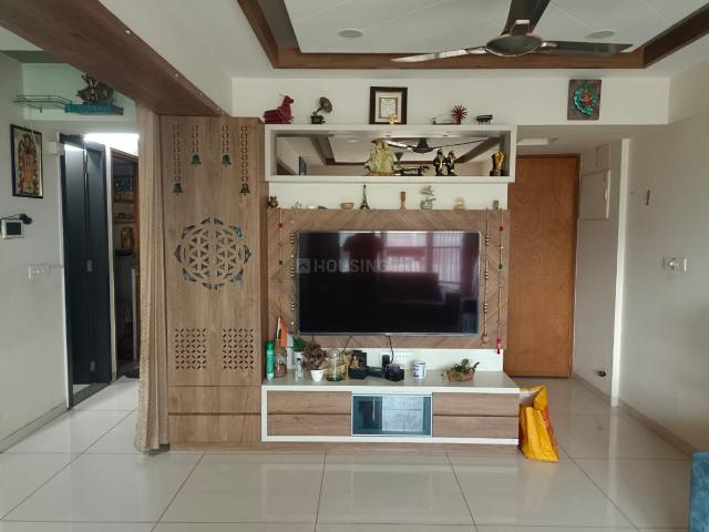 4 BHK Apartment in Nana Chiloda for rent Ahmedabad. The reference number is 18165889