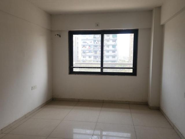 4 BHK Apartment in Nana Chiloda for resale Ahmedabad. The reference number is 19583390