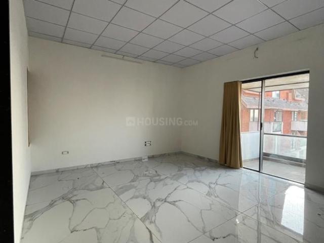 4 BHK Apartment in Nana Mava for rent Rajkot. The reference number is 20251587
