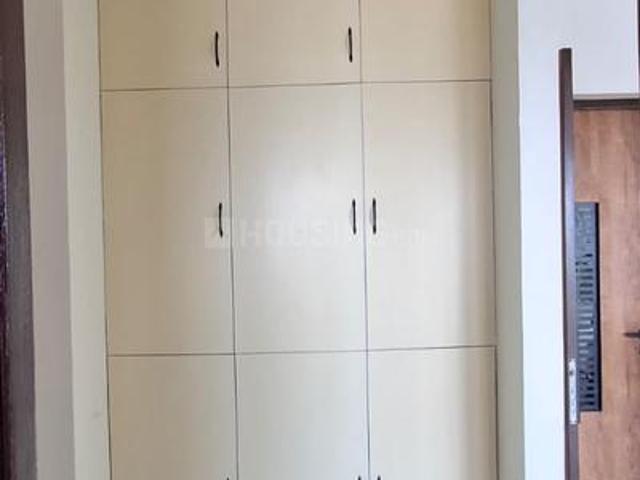 4 BHK Apartment in Naranpura for rent Ahmedabad. The reference number is 21008951