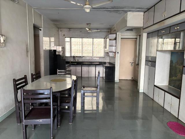 4 BHK Apartment in Narayan Peth for rent Pune. The reference number is 20038335