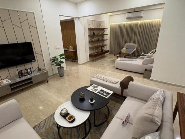 4 BHK Apartment in New Alipore for resale Kolkata. The reference number is 20202751