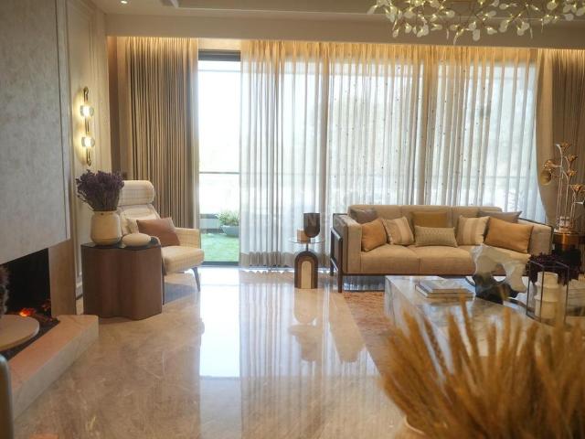 4 BHK Apartment in New Chandigarh for resale Chandigarh. The reference number is 17393699