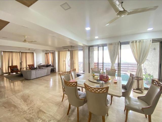 4 BHK Apartment in Nipania for rent Indore. The reference number is 20559065