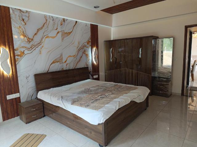 4 BHK Apartment in South Bopal for rent Ahmedabad. The reference number is 18061616