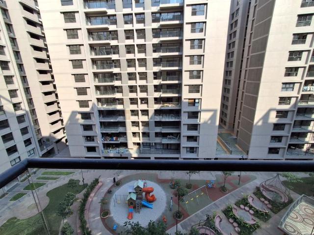4 BHK Apartment in South Bopal for rent Ahmedabad. The reference number is 19044267