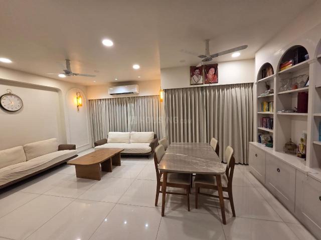 4 BHK Apartment in South Bopal for rent Ahmedabad. The reference number is 19087016