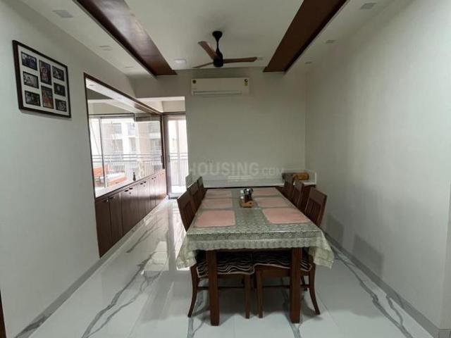 4 BHK Apartment in South Bopal for rent Ahmedabad. The reference number is 19881767