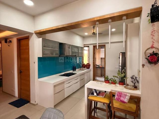 4 BHK Apartment in South Bopal for rent Ahmedabad. The reference number is 19937526