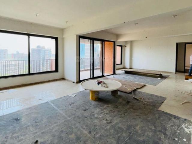 4 BHK Apartment in Sola for resale Ahmedabad. The reference number is 18964407