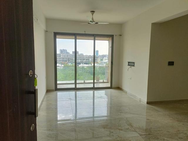 4 BHK Apartment in Sola for resale Ahmedabad. The reference number is 19762123