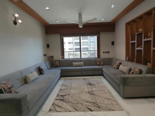 4 BHK Apartment in Sola for resale Ahmedabad. The reference number is 20091076