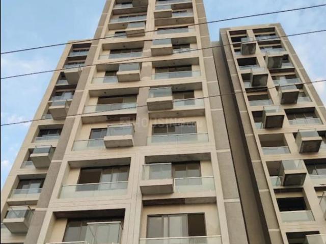 4 BHK Apartment in Satellite for rent Ahmedabad. The reference number is 19975030
