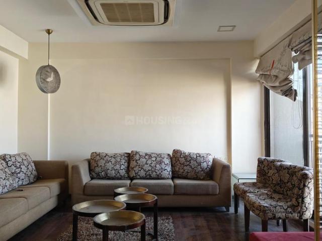 4 BHK Apartment in Satellite for rent Ahmedabad. The reference number is 20171539