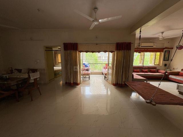 4 BHK Apartment in Satellite for rent Ahmedabad. The reference number is 21006241