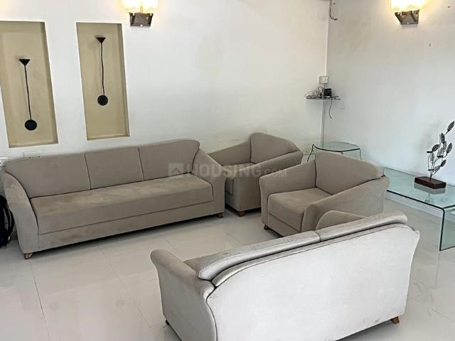 4 BHK Apartment in Satellite for resale Ahmedabad. The reference number is 19799357
