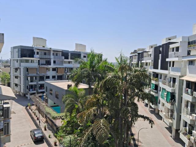 4 BHK Apartment in Saiyed Vasna for resale Vadodara. The reference number is 19748231