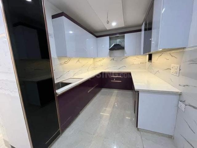 4 BHK Apartment in Saket for rent New Delhi. The reference number is 19001927