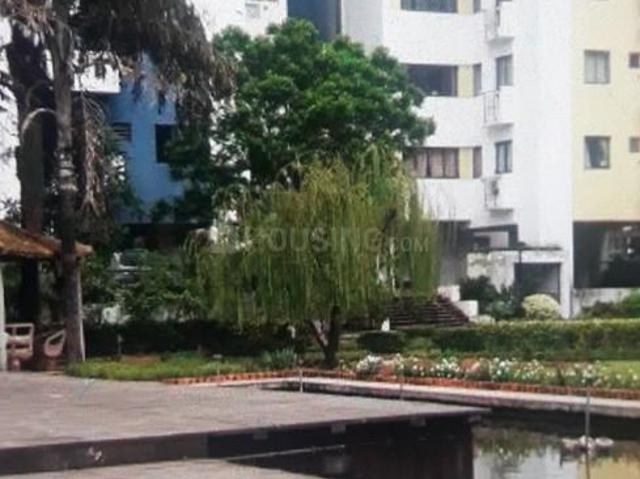 4 BHK Apartment in Santoshpur for resale Kolkata. The reference number is 16822379