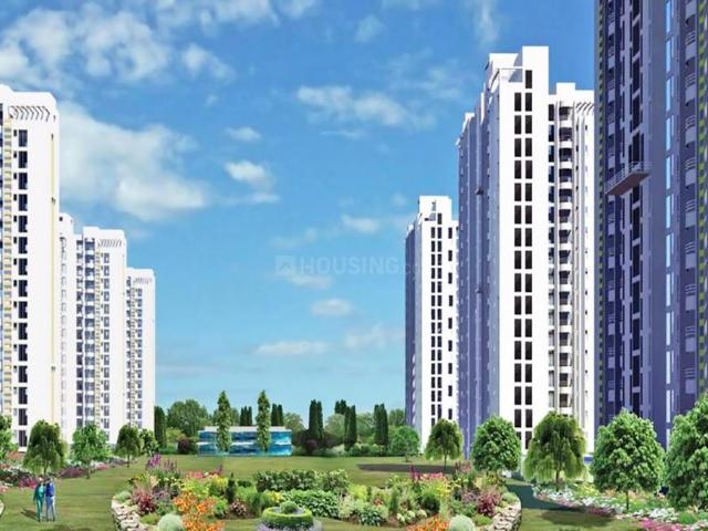 4 BHK Apartment in Santoshpur for resale EM Bypass. The reference number is 17190556