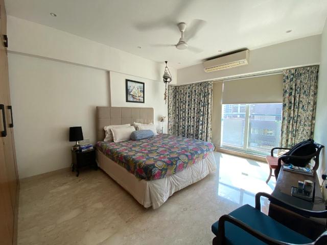 4 BHK Apartment in Santacruz East for resale Mumbai. The reference number is 20811006