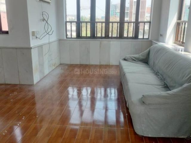 4 BHK Apartment in Santacruz West for rent Mumbai. The reference number is 19867559
