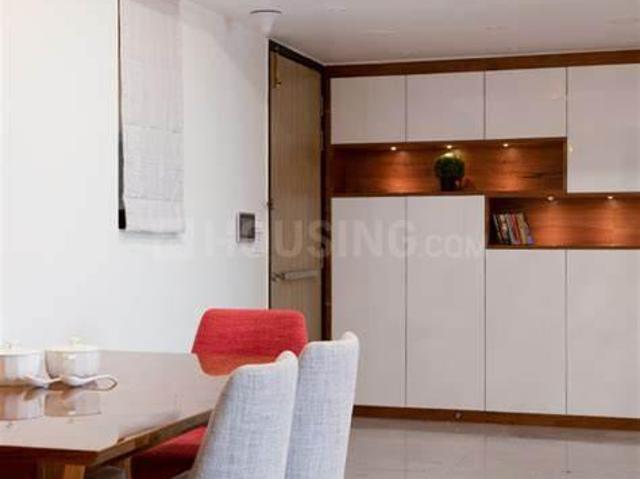 4 BHK Apartment in Santacruz West for rent Mumbai. The reference number is 19932978
