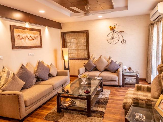 4 BHK Apartment in Santacruz West for resale Mumbai. The reference number is 16586362