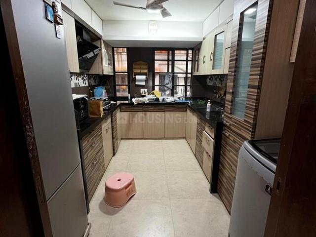 4 BHK Apartment in Santacruz West for resale Mumbai. The reference number is 19741701