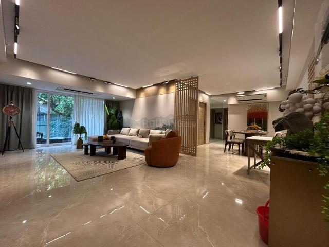 4 BHK Apartment in Santacruz West for resale Mumbai. The reference number is 20221465