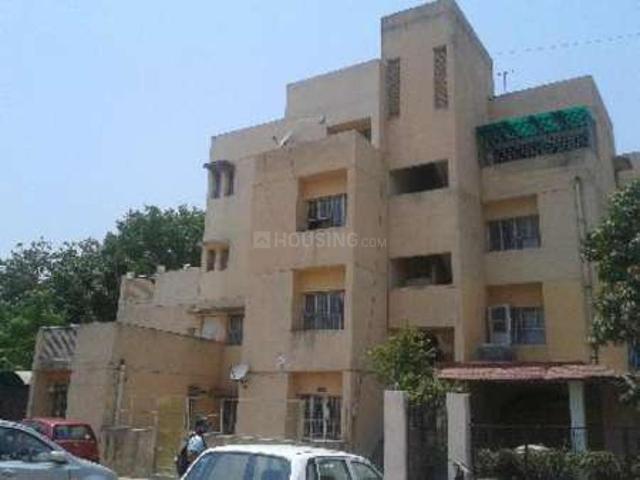 4 BHK Apartment in Sarita Vihar for resale New Delhi. The reference number is 20757821