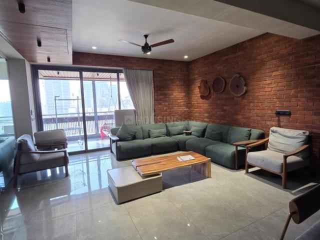 4 BHK Apartment in Science City for resale Ahmedabad. The reference number is 19428233