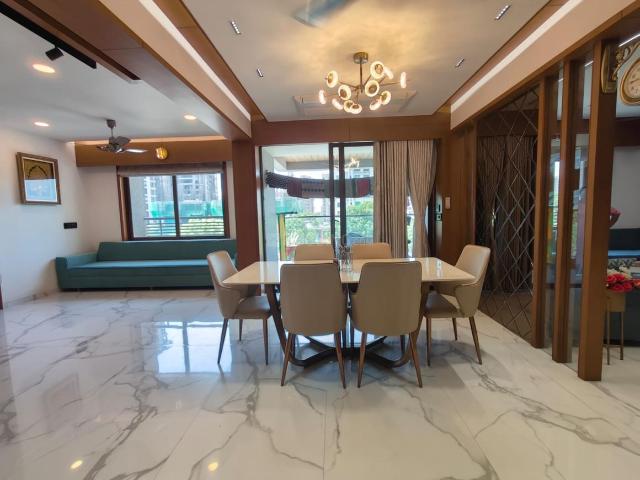 4 BHK Apartment in Science City for resale Ahmedabad. The reference number is 20105083