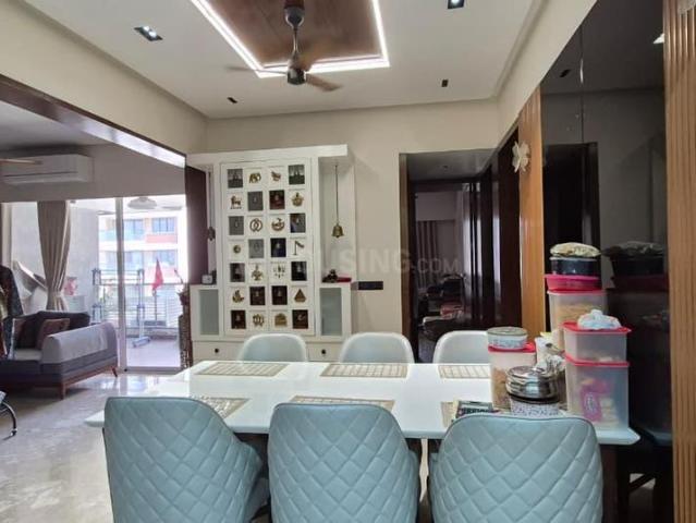 4 BHK Apartment in Science City for resale Ahmedabad. The reference number is 20278231