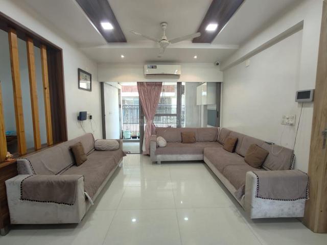 4 BHK Apartment in Science City for resale Ahmedabad. The reference number is 20289842