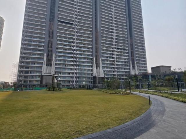 4 BHK Apartment in Sector 144 for rent Noida. The reference number is 19729789
