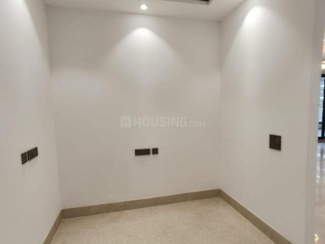 4 BHK Apartment in Sector 144 for rent Noida. The reference number is 20187295