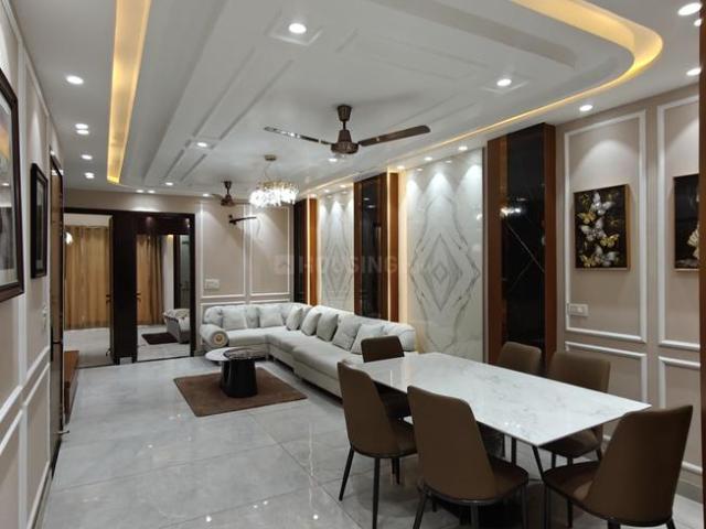 4 BHK Apartment in Sector 14 Dwarka for resale New Delhi. The reference number is 19949750