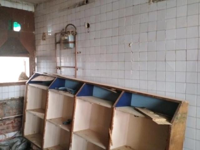 4 BHK Apartment in Sector 14 Rohini for resale New Delhi. The reference number is 19339807