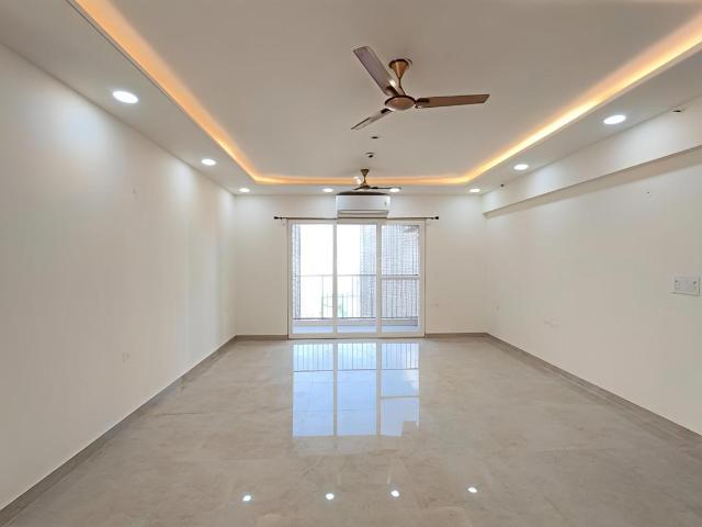 4 BHK Apartment in Sector 150 for rent Noida. The reference number is 20953805